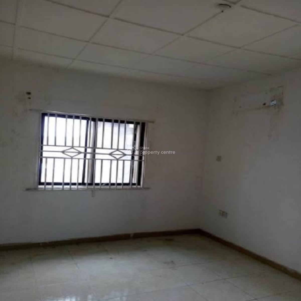 3 Bedroom Apartment, R E, Oxford Street, Osu, Accra, Apartment for Rent