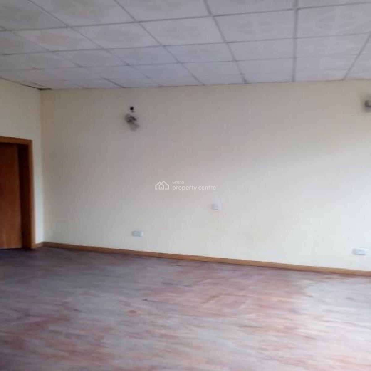 4 Bedroom House, Nyaniba Estate, Osu, Accra, House for Rent