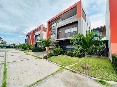 Luxury 4 Bedrooms Duplex in a Gated Community, Tse Addo, East Airport, Airport Residential Area, Accra, Townhouse for Rent