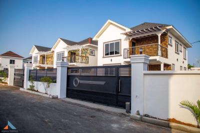 Newly Built Executive 4 Bedrooms Houses Available, Tema, Tema, Accra, House for Sale