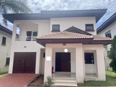 3 Bedrooms Townhouse with Staff Quarters in a Gated Community, Cantonments, Accra, Townhouse for Rent