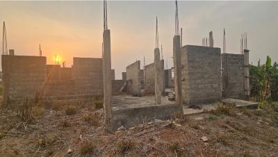 5 Bedrooms Uncompleted Mansion, Near The New Regional Hospital, Akwadum Road, Koforidua, Eastern Region, House for Sale