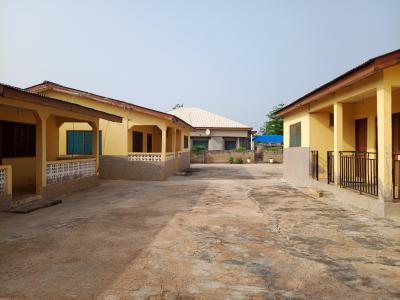 Titled 4 Apartments + 2 Shops, Santa Maria Kwashieman, Accra Metropolitan, Accra, Detached Bungalow for Sale