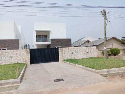 Luxury 4 Bedrooms House, Community20, Spintex, Accra, House for Sale