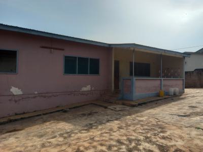 2 Bedrooms, Buokrom Estate, Kumasi Metropolitan, Ashanti, House for Rent