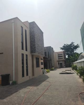 Executive 4 Bedrooms, North Labone, Accra, House for Sale