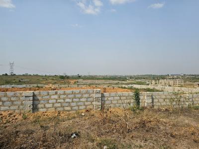 Captivating Half Plot Reduction at Tema Community 25, Community 25 Mall, Dawhenya, Tema, Accra, Mixed-use Land for Sale