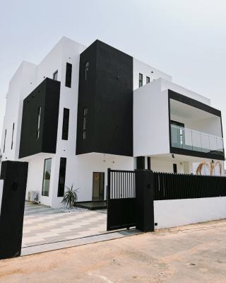 4 Bedroom Duplex with Private Pool in a Gated Community, East Legon, Accra, Detached Duplex for Sale