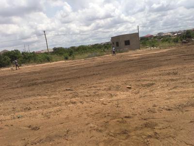 Unlock High Returns -- Half Plot in Community 25, Tema, Devtraco Road, Community 25, Tema, Accra, Mixed-use Land for Sale