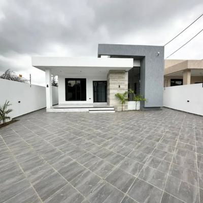 Executive 3 Bedroom, Ashaley Botwe, Adenta Municipal, Accra, House for Sale