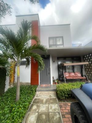 3 Bedroom Semi-detached House, Ayi Mensah Park, Oyarifa, La Nkwantanang Madina Municipal, Accra, Townhouse for Sale