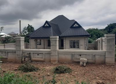 3 Bedrooms, Akom Nkwantakese, on Kumasi Offinso Road., Kumasi Metropolitan, Ashanti, House for Sale