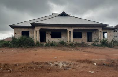 6 Bedrooms, Adesina, on Kenyasi Abrem Road., Kumasi Metropolitan, Ashanti, House for Sale