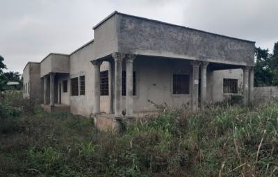 5 Bedrooms  ( 2 Plots) Fully Fence Walled, Ahodwo, Kwabre, Near Mampongteng, Kenyasi., Kumasi Metropolitan, Ashanti, House for Sale