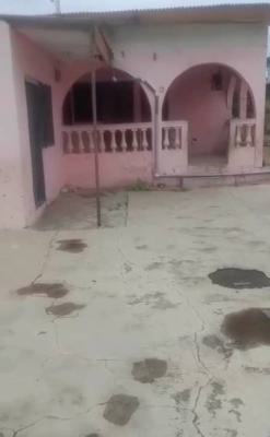 Registered Old 3 Bedroom House, Trotro Station, Darkuman, Accra, House for Sale