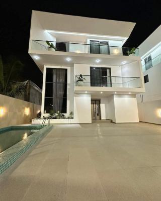 Luxury 4-bedroom Fully Furnished Home with Pool & Bq, East Legon Hills, East Legon, Accra, Detached Duplex for Sale