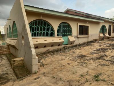 6 Bedrooms, Santasi Heman., Kumasi Metropolitan, Ashanti, House for Sale