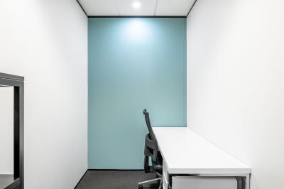 Professional Office Space for 1 Person in Regus East Legon, Del Hospital Road East Legon 1st Floor, Bawaleshie Building, East Legon, Accra, Office Space for Rent