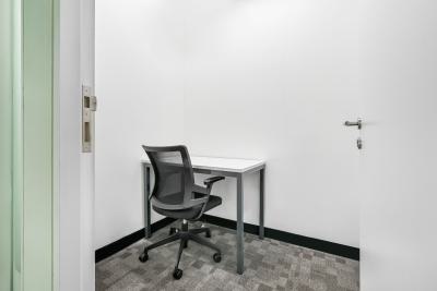 Private Office Space for 2 Persons in Regus East Legon, Del Hospital Road East Legon 1st Floor, Bawaleshie Building, East Legon, Accra, Office Space for Rent