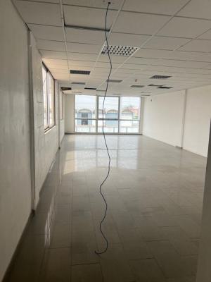 Commercial Property, Spintex Road, Ledzokuku-krowor, Accra, Plaza / Complex / Mall for Sale