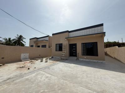 3 Bedroom Houses for Spintex Accra.   Price: Ghc 1.6million, Spintex, Spintex, Accra, Detached Duplex for Sale