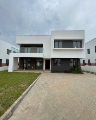 Executive 4-bedroom, Tse Addo, Accra, House for Rent
