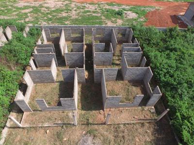 Uncompleted 2 Bedroom Apartments (4 Units Plan), Oyibi, Sasabi, La Dade Kotopon Municipal, Accra, Hostel for Sale