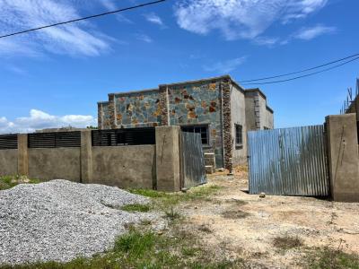 Commercial Property for Guest House/ Hostel, Trauma Hospital Road, Effutu Municipal, Central Region, Hotel / Guest House for Sale