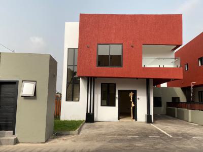 4 Bedrooms House at East Legon, East Legon, East Legon, Accra, Townhouse for Sale