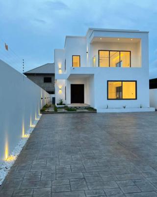 Executive 3-bedroom, Ashaley Botwe, Adenta Municipal, Accra, House for Sale