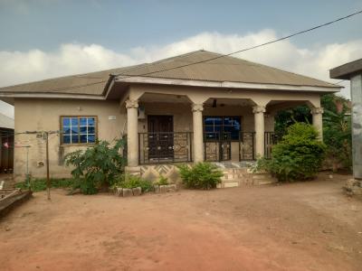 4 Bedrooms     ( 3 Air-conditions), Mampongteng Dumanafo., Kumasi Metropolitan, Ashanti, House for Sale