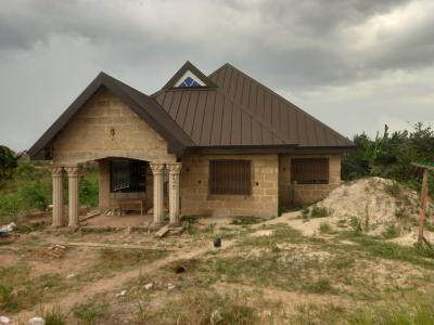 4 Bedrooms, Agyaako Buoho, Near Kronum Afrancho, Atimatim., Kumasi Metropolitan, Ashanti, House for Sale