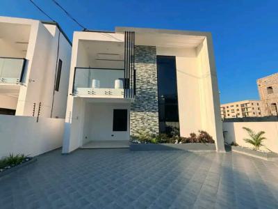 Executive 4-bedroom Townhouse @ East Legon Hill, East Legon Hills, East Legon, Accra, House for Sale