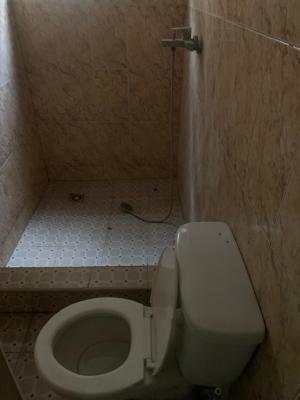 Single Room Self Contain at The Back of Trade Fair La Tse Addo, Back of Trade Fair La Tse Addo, La Dade Kotopon Municipal, Accra, Apartment for Rent