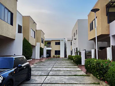 3 Bedroomtownhouse with Staff Quarters in a Gated Community with Pool — Dzorwulu, Accra