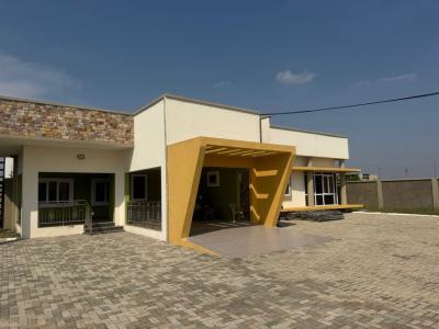 4 Bedrooms at Tema Community 24, Community 24, Tema, Accra, Detached Bungalow for Rent