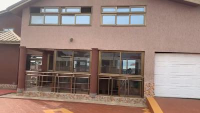 4 Bedroom House with a Spacious Compound and Garage, Spintex, Accra Metropolitan, Accra, House for Sale