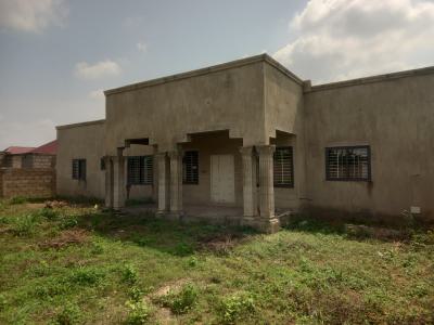4 Bedrooms, Near  Akom Kodie Buoho, Kumasi Metropolitan, Ashanti, House for Sale
