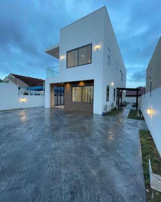 4 Bedroom House with a Boys Quarters at Spintex, Spintex Comm. 18, Accra Metropolitan, Accra, House for Sale