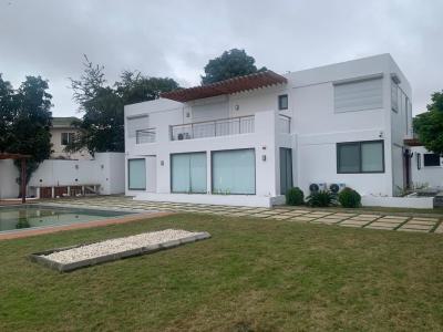 4 Bedroom House, East Cantonments, Cantonments, Accra, Detached Duplex for Rent