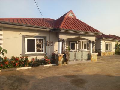 4 Bedrooms, Aputuogya,  on Atonsu Lake Road., Kumasi Metropolitan, Ashanti, House for Sale