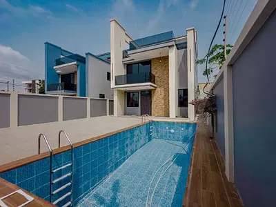 Executive 5 Bedroom Two Storey Building with Rooftop and Pool. — Tse Addo, Accra