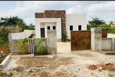 4 Bedrooms, Pakyi No. 2  , Santasi Road., Kumasi Metropolitan, Ashanti, House for Sale