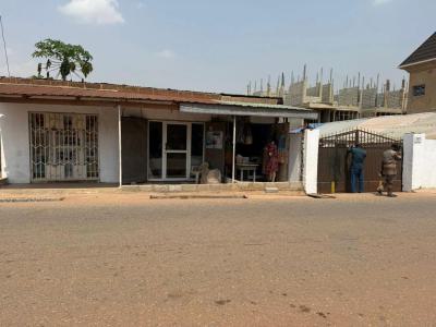 3 Stores and 3 Units of 1 Bedrooms with 6 Single Room Selfcontains, Omanjor, Sowutuom, Ga Central Municipal, Accra, House for Sale