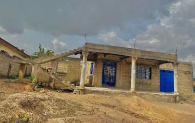 High Potential 5 Bedrooms Uncompleted Half Decked House, Aprah Road, Gomoa East, Central Region, House for Sale