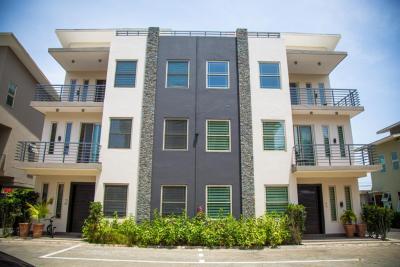 3 Bedrooms Townhouse with Staff Quarters in a Gated Community with Pool, Cantonments, Accra, Townhouse for Rent