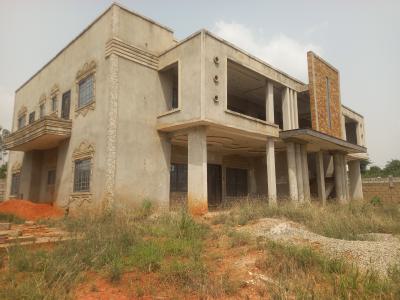 10 Bedrooms, Pakyi No 2. Santasi Road., Kumasi Metropolitan, Ashanti, House for Sale