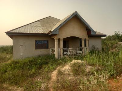 9 Bedrooms  ( Single Rooms Self Contain), Kumasi Lake Road, Jachie., Bosomtwe, Ashanti, House for Sale