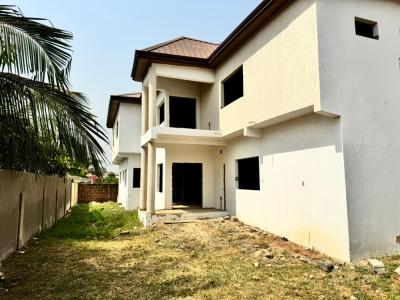 4 Bedroom Semi-detached House in Lakeside Estate, Lakeside Estate, Ashaley Botwe, Adenta Municipal, Accra, Semi-detached Duplex for Sale