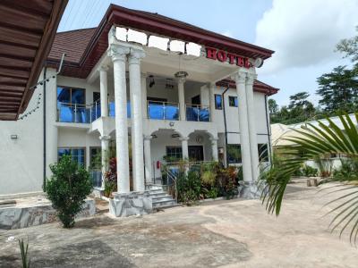 Hotel     ( 16 Bedrooms ), Owhim Amanfrom, on Abrepo Barekese Road, Kumasi Metropolitan, Ashanti, Hotel / Guest House for Sale